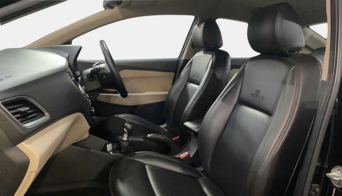 2019 Hyundai Verna 1.6 VTVT SX, Petrol, Manual, 30,562 km, Right Side Front Door Cabin