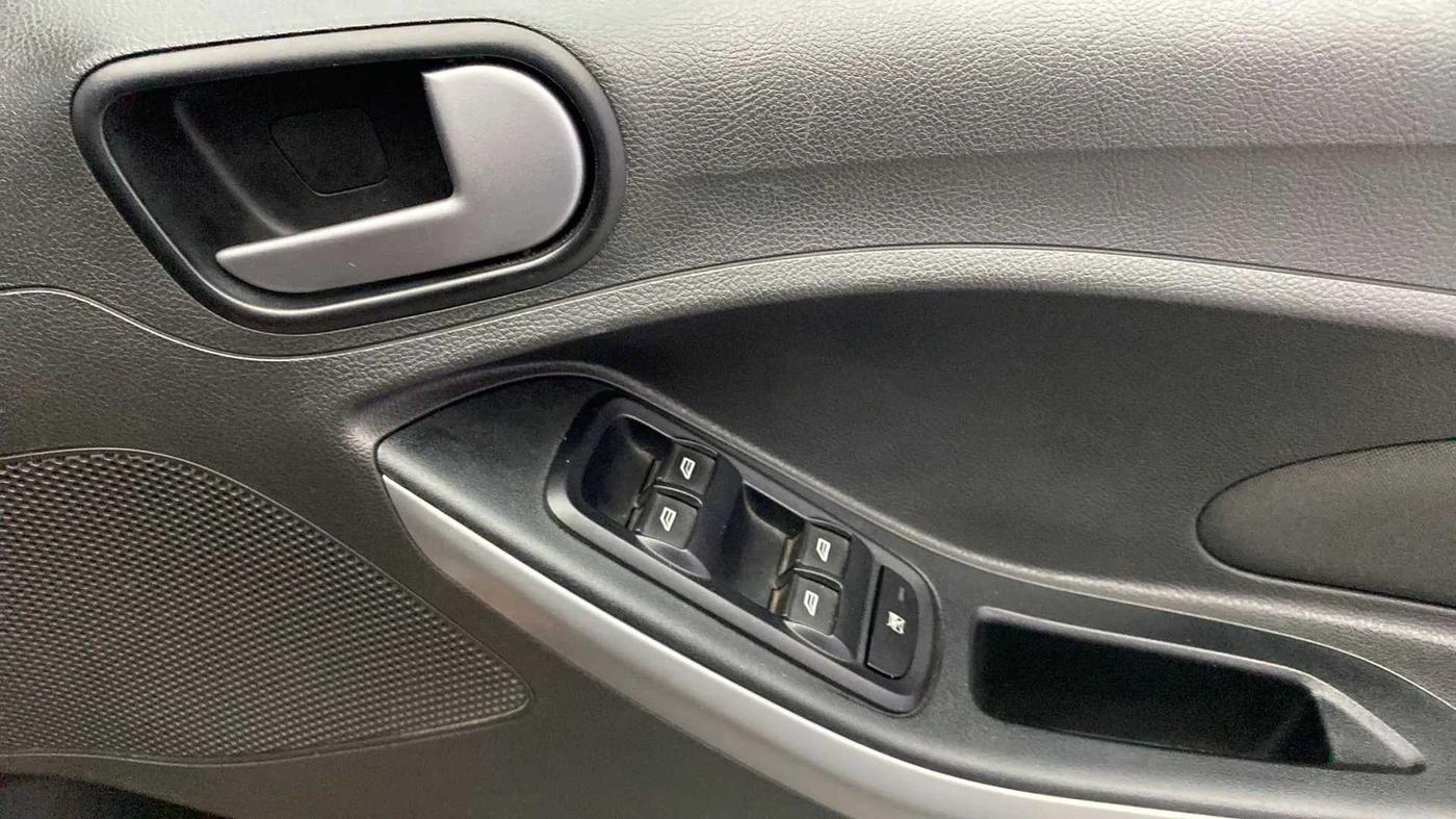 2018 Ford FREESTYLE TREND 1.2 PETROL, Petrol, Manual, 46,516 km, Driver Side Door Panels Control