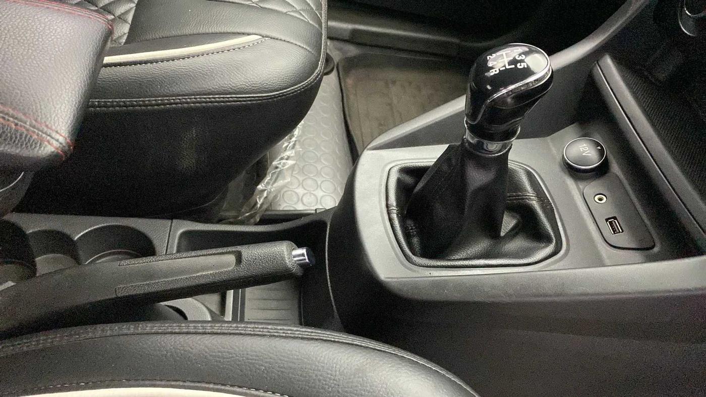 2018 Ford FREESTYLE TREND 1.2 PETROL, Petrol, Manual, 46,516 km, Gear Lever