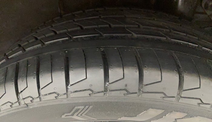 2019 Hyundai Elite i20 ASTA 1.2 (O), Petrol, Manual, 22,782 km, Left Rear Tyre Tread
