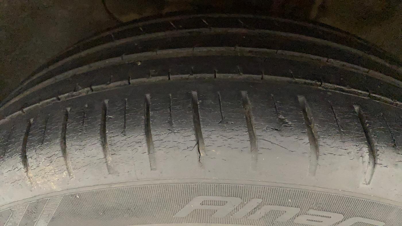2019 Hyundai Elite i20 ASTA 1.2 (O), Petrol, Manual, 22,782 km, Left Front Tyre Tread