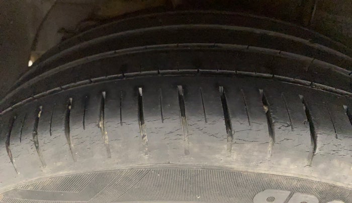 2019 Hyundai Elite i20 ASTA 1.2 (O), Petrol, Manual, 22,782 km, Right Rear Tyre Tread