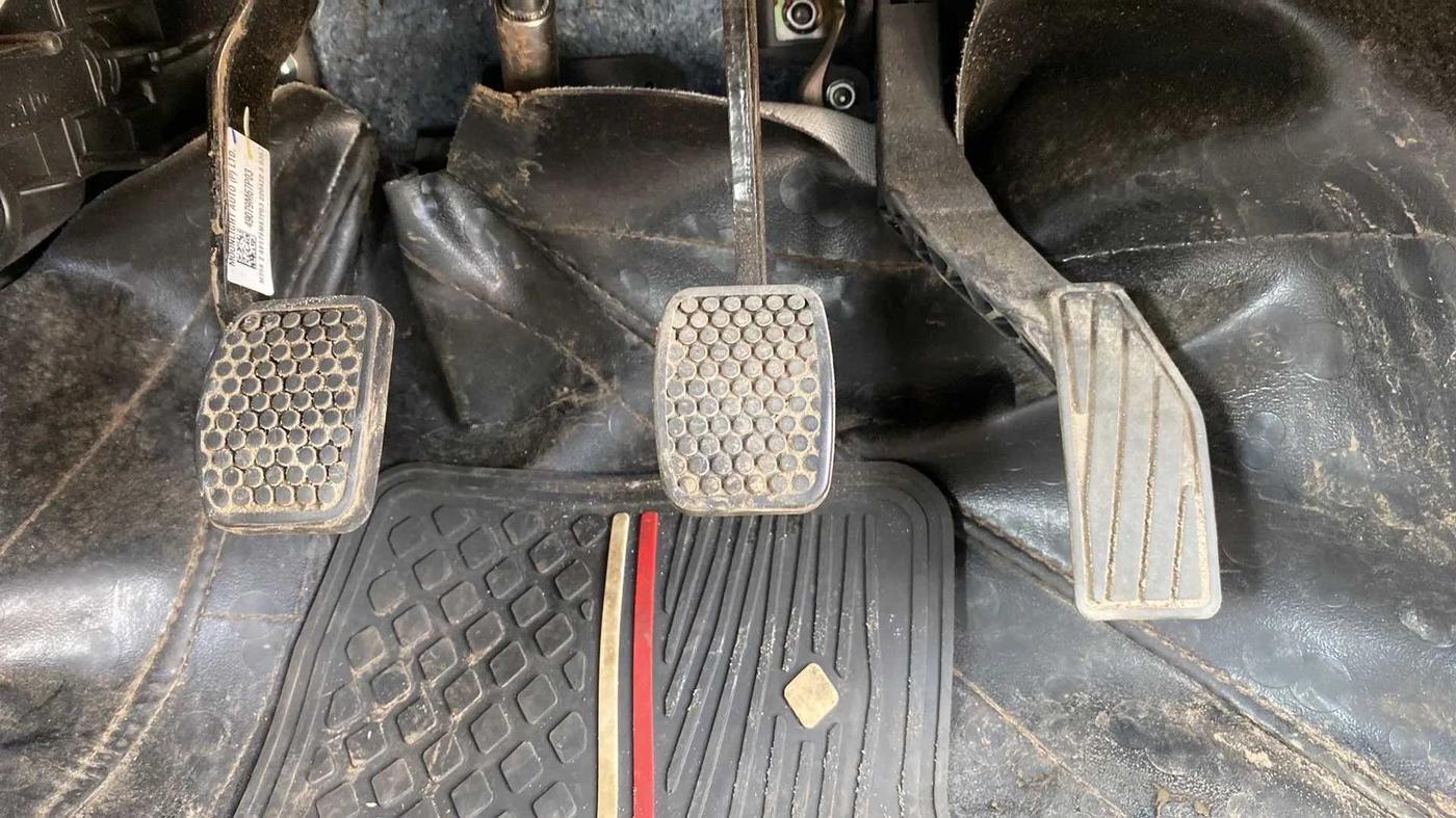 2022 Maruti Alto LXI O, Petrol, Manual, 986 km, Pedals