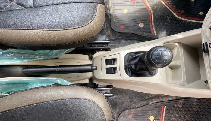 2022 Maruti Alto LXI O, Petrol, Manual, 986 km, Gear Lever