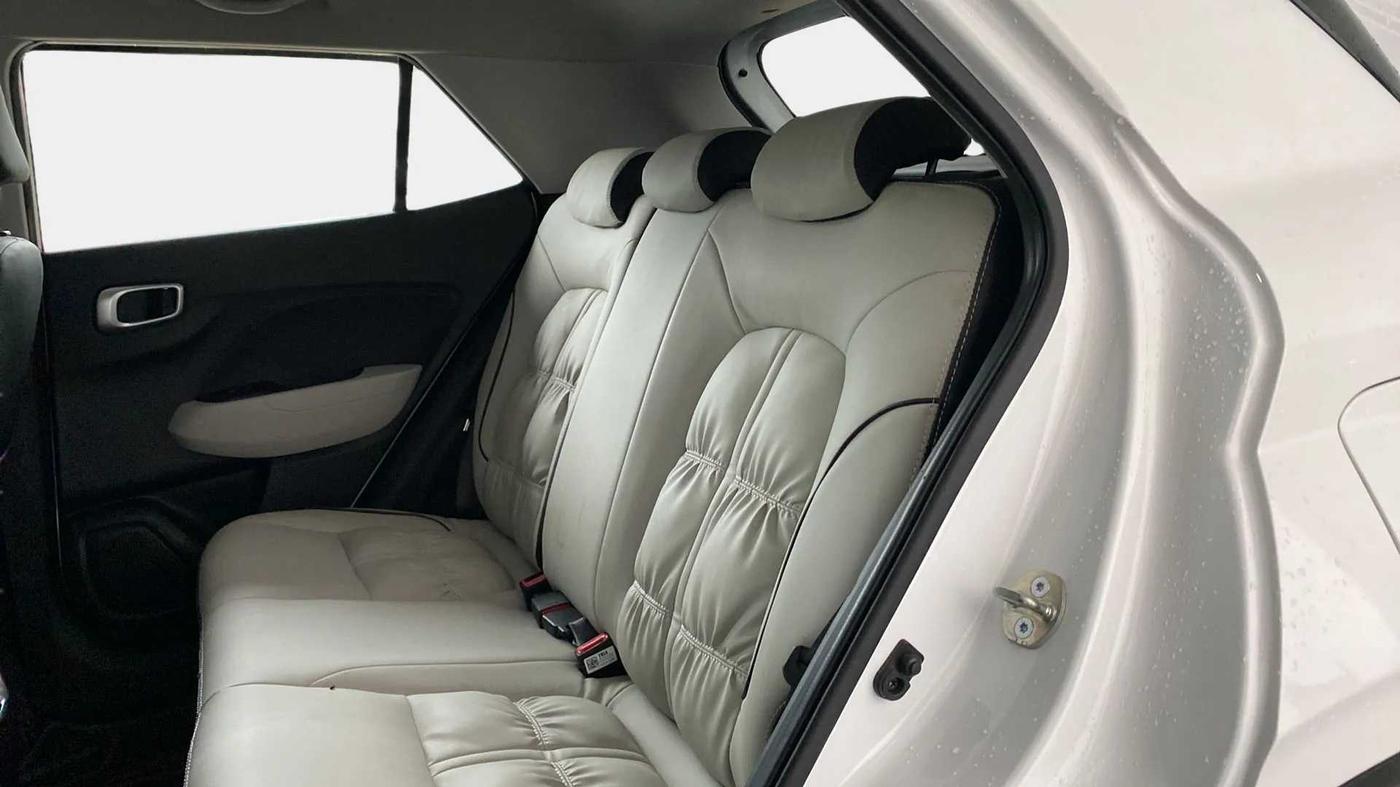 2023 Hyundai VENUE S PLUS 1.5 CRDI, Diesel, Manual, 17,482 km, Right Side Rear Door Cabin