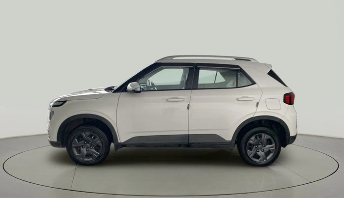 2023 Hyundai VENUE S PLUS 1.5 CRDI, Diesel, Manual, 17,482 km, Left Side