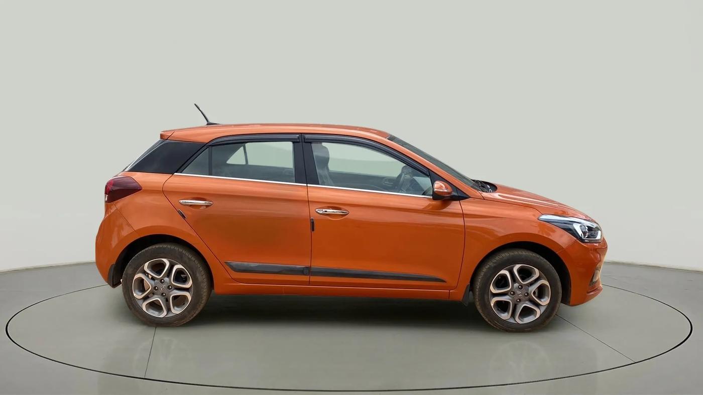 2018 Hyundai Elite i20 ASTA 1.2 (O), Petrol, Manual, 15,894 km, Right Side View