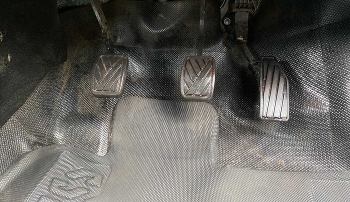 2022 Maruti Baleno ZETA PETROL 1.2, Petrol, Manual, 16,196 km, Pedals