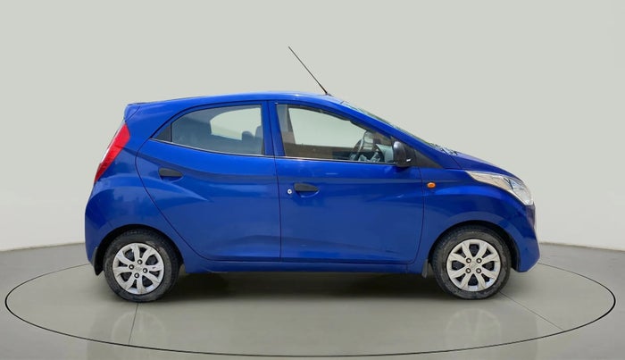 2017 Hyundai Eon MAGNA +, Petrol, Manual, 13,983 km, Right Side View