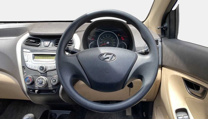 2017 Hyundai Eon MAGNA +, Petrol, Manual, 13,983 km, Steering Wheel Close Up