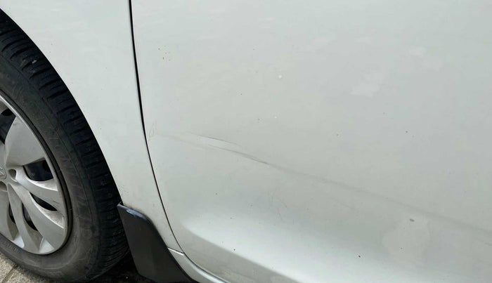 2016 Maruti Baleno DELTA PETROL 1.2, Petrol, Manual, 71,192 km, Front passenger door - Minor scratches