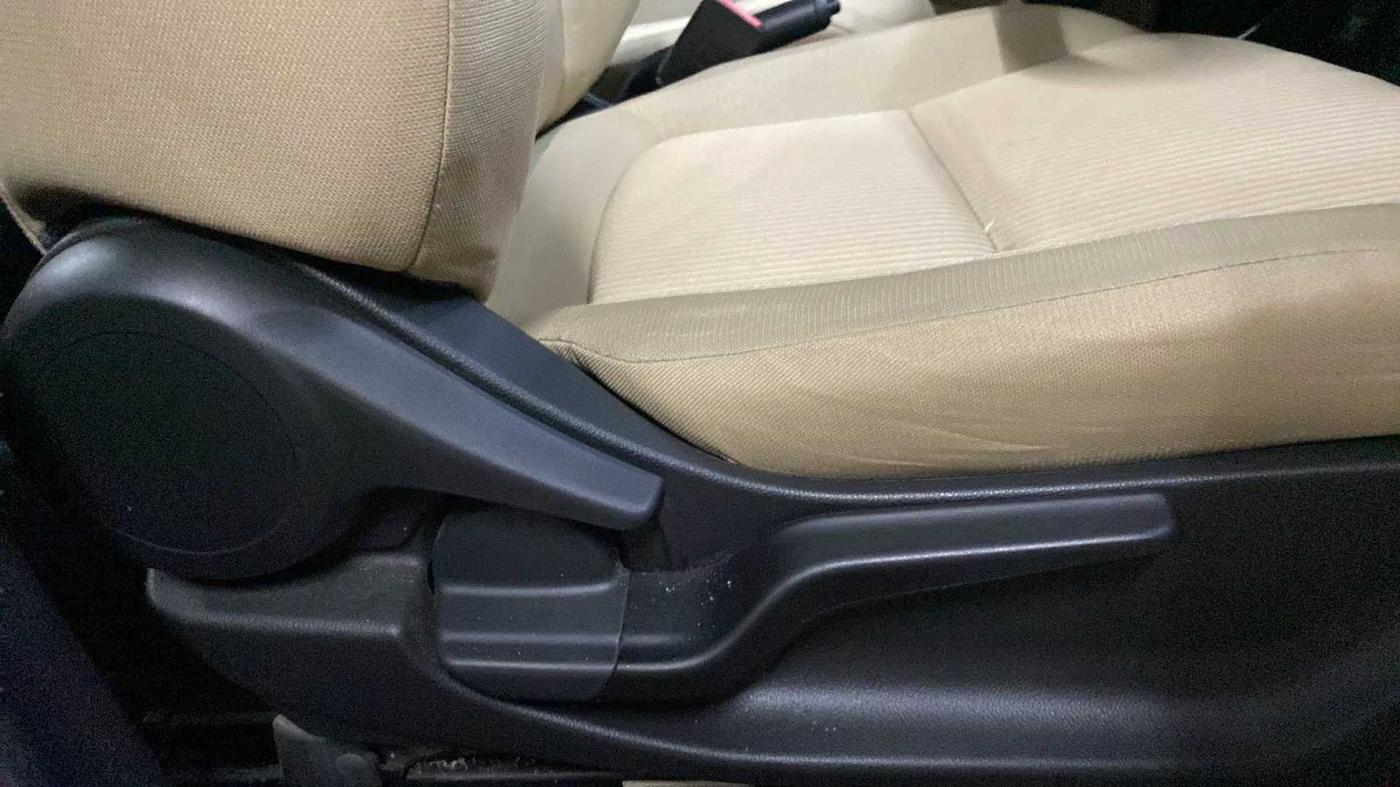 2019 Honda Amaze 1.2L I-VTEC S, Petrol, Manual, 20,746 km, Driver Side Adjustment Panel