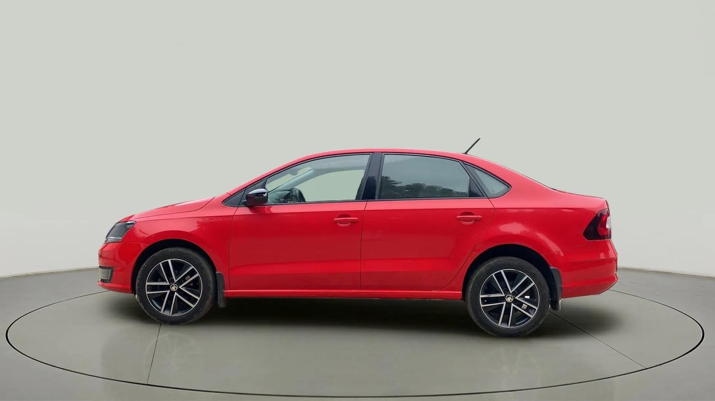 2018 Skoda Rapid STYLE 1.6 MPI, Petrol, Manual, 51,476 km, Left Side