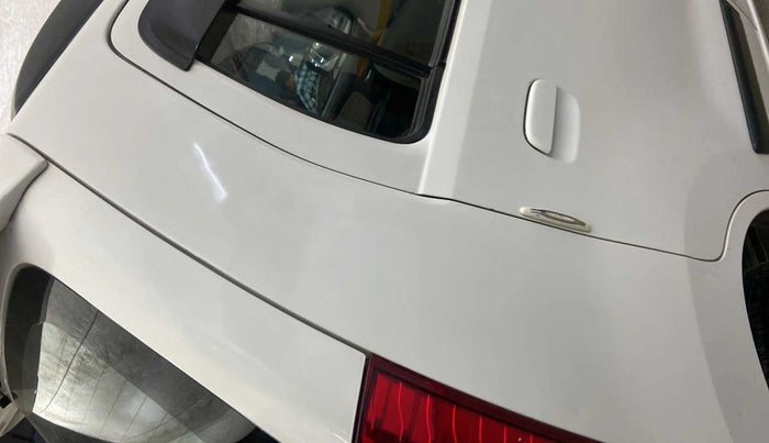 2017 Maruti Wagon R 1.0 VXI, Petrol, Manual, 79,461 km, Right quarter panel - Slightly dented