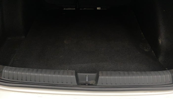 2022 Volkswagen VIRTUS HIGHLINE TSI 1.0 MT, Petrol, Manual, 18,651 km, Boot Inside