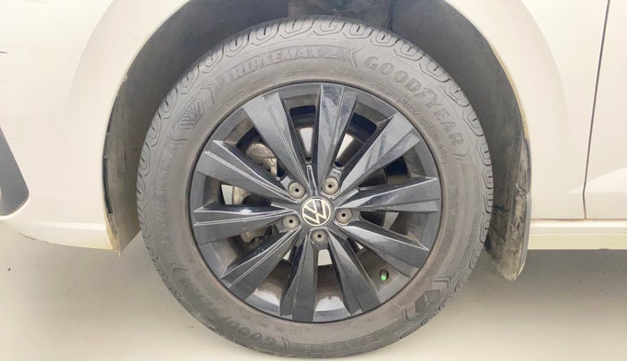 2022 Volkswagen VIRTUS HIGHLINE TSI 1.0 MT, Petrol, Manual, 18,651 km, Left Front Wheel
