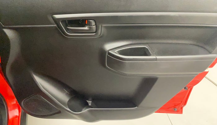 2023 Maruti S PRESSO VXI+, Petrol, Manual, 11,210 km, Driver Side Door Panels Control