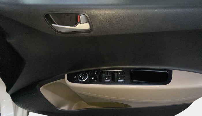 2014 Hyundai Grand i10 SPORTZ 1.2 KAPPA VTVT, Petrol, Manual, 78,904 km, Driver Side Door Panels Control