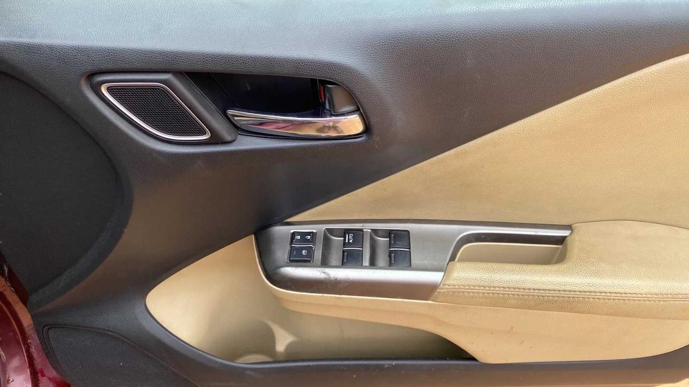 2018 Honda City 1.5L I-VTEC VX, Petrol, Manual, 35,955 km, Driver Side Door Panels Control