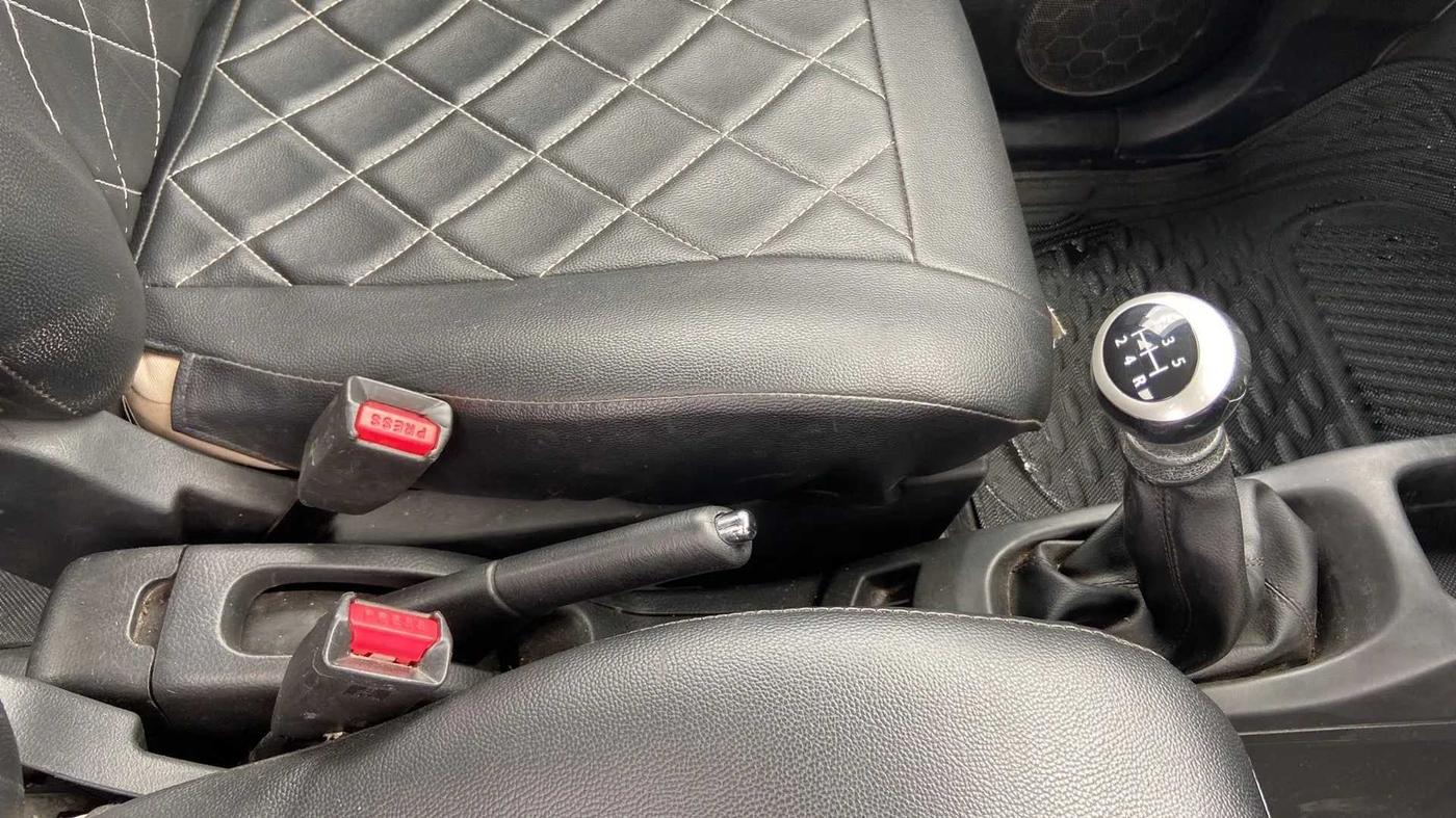 2017 Maruti Wagon R 1.0 VXI, Petrol, Manual, 15,496 km, Gear Lever