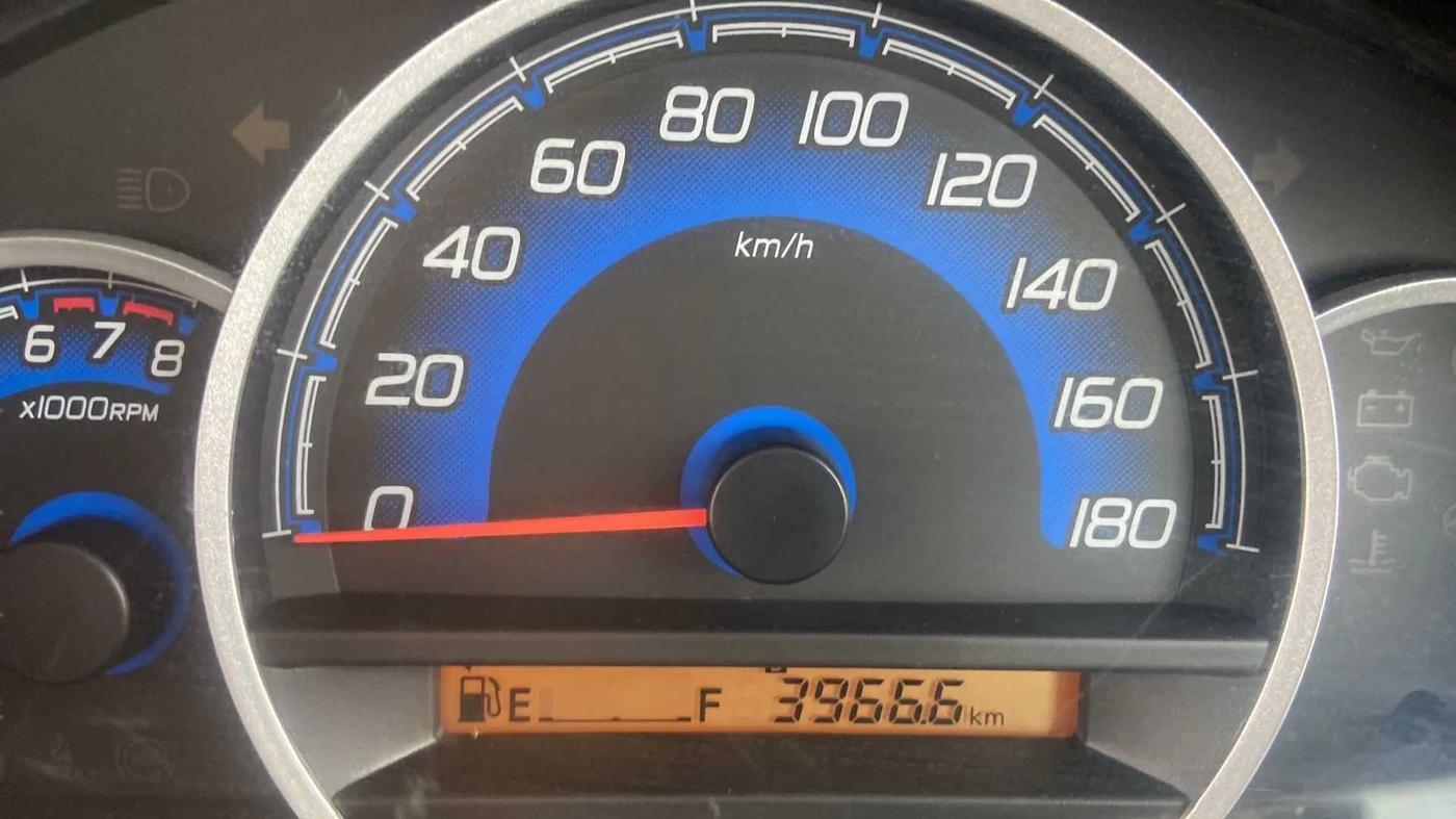 2017 Maruti Wagon R 1.0 VXI, Petrol, Manual, 15,496 km, Odometer Image