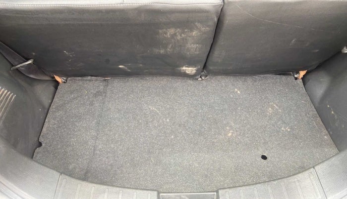 2017 Maruti Wagon R 1.0 VXI, Petrol, Manual, 15,496 km, Boot Inside