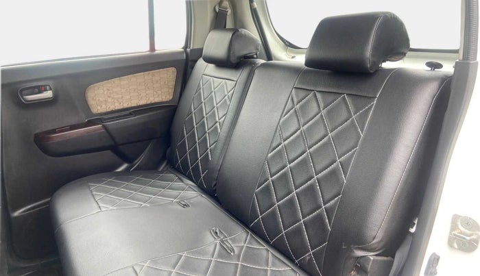 2017 Maruti Wagon R 1.0 VXI, Petrol, Manual, 15,496 km, Right Side Rear Door Cabin