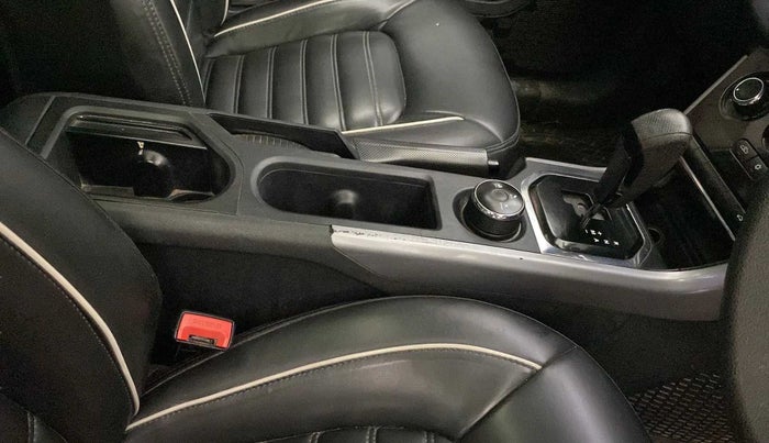 2020 Tata NEXON XMA SUNROOF DIESEL, Diesel, Automatic, 56,061 km, Gear Lever