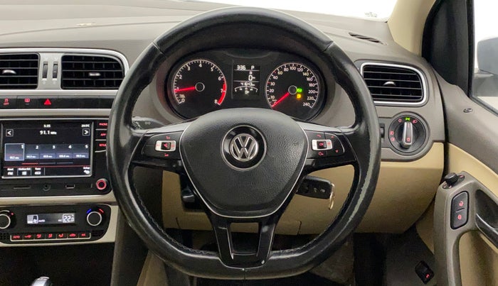 2017 Volkswagen Vento HIGHLINE PLUS 1.2 AT 16 ALLOY, Petrol, Automatic, 41,766 km, Steering Wheel Close Up