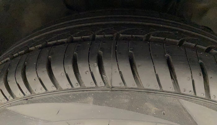 2019 Tata Tiago XZA PETROL, Petrol, Automatic, 21,298 km, Right Front Tyre Tread