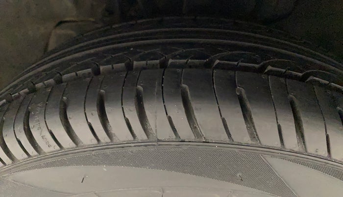 2019 Tata Tiago XZA PETROL, Petrol, Automatic, 21,298 km, Left Front Tyre Tread