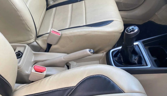 2020 Maruti Dzire VXI, Petrol, Manual, 17,204 km, Gear Lever