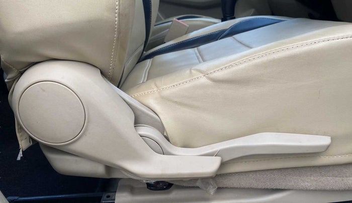 2020 Maruti Dzire VXI, Petrol, Manual, 17,204 km, Driver Side Adjustment Panel