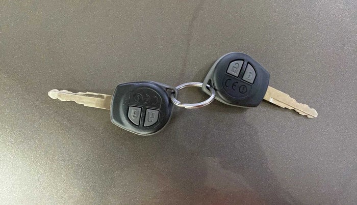2019 Maruti Dzire VXI, Petrol, Manual, 39,018 km, Key Close Up