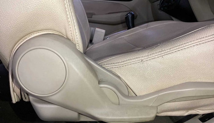2019 Maruti Dzire VXI, Petrol, Manual, 39,018 km, Driver Side Adjustment Panel