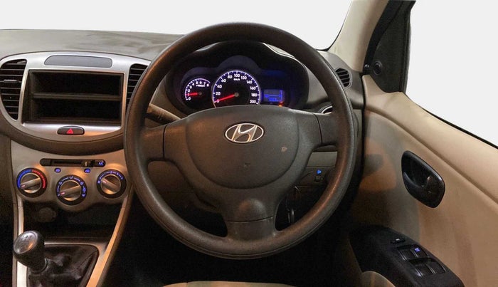 2013 Hyundai i10 MAGNA 1.1, Petrol, Manual, 7,456 km, Steering Wheel Close Up