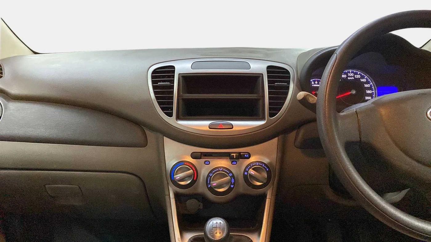 2013 Hyundai i10 MAGNA 1.1, Petrol, Manual, 7,456 km, Air Conditioner