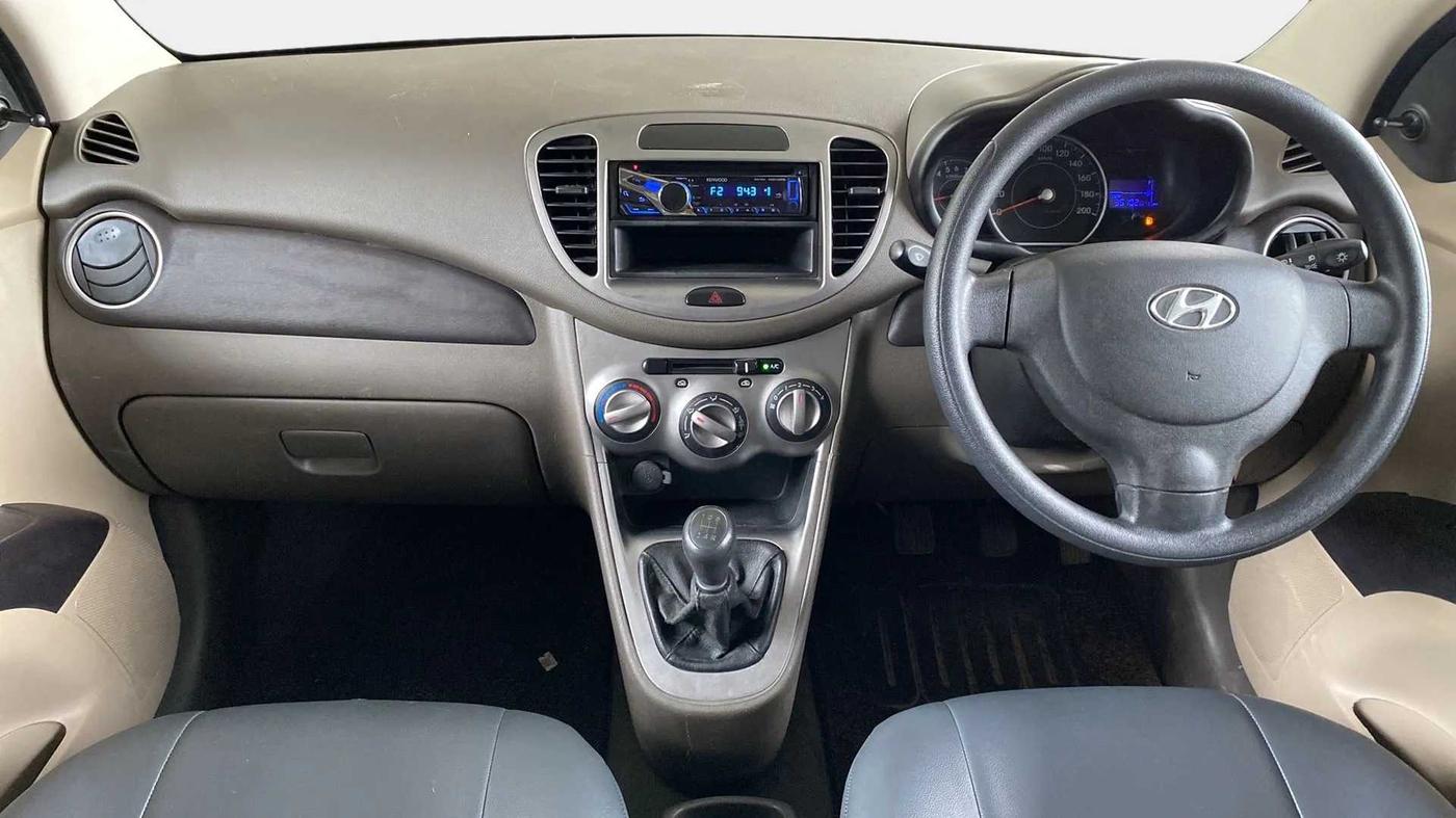 2014 Hyundai i10 MAGNA 1.1, Petrol, Manual, 36,117 km, Dashboard