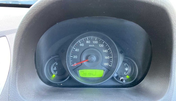 2017 Hyundai Eon ERA +, Petrol, Manual, 28,205 km, Odometer Image