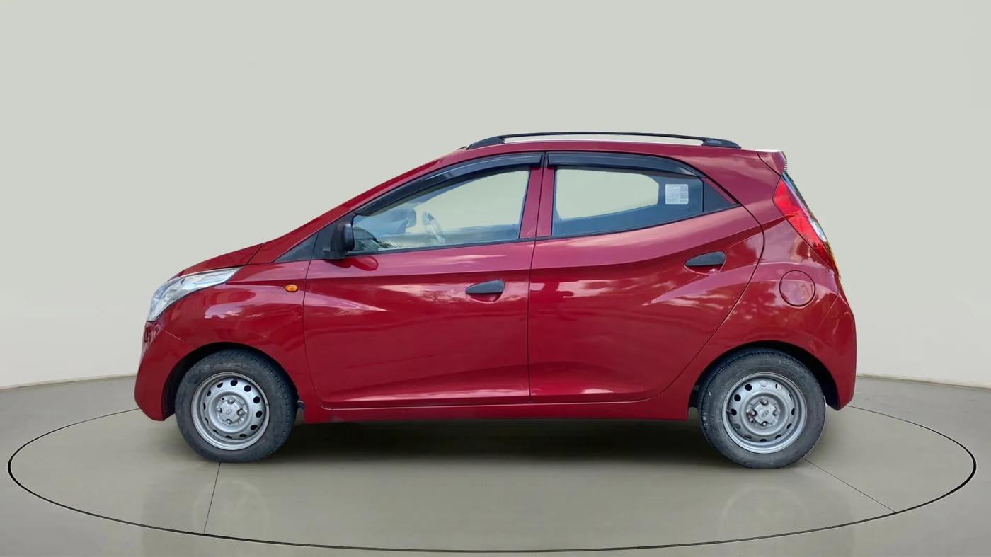 2017 Hyundai Eon ERA +, Petrol, Manual, 28,205 km, Left Side