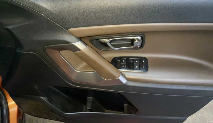 2019 Tata Harrier XZ 2.0L, Diesel, Manual, 59,821 km, Driver Side Door Panels Control