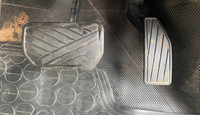 2015 Maruti Celerio ZXI AMT, Petrol, Automatic, 86,370 km, Pedals