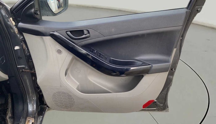 2019 Tata NEXON XM PETROL, Petrol, Manual, 38,247 km, Driver Side Door Panels Control