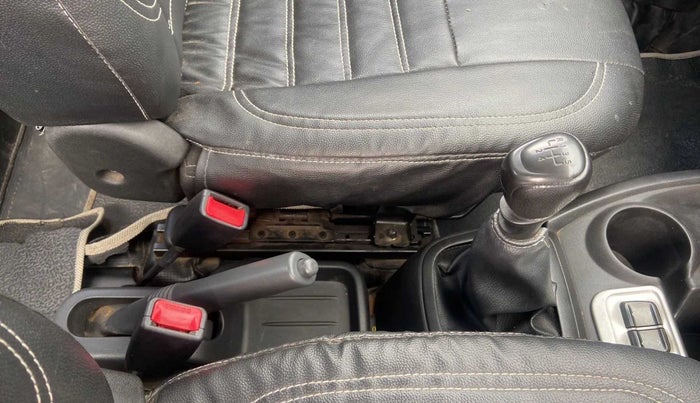 2018 Datsun Redi Go T (O), Petrol, Manual, 1,09,022 km, Gear Lever