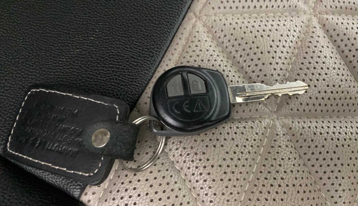 2022 Maruti S PRESSO VXI+, CNG, Manual, 19,870 km, Key Close Up