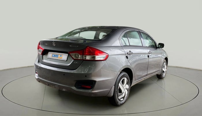 2015 Maruti Ciaz VXI, Petrol, Manual, 1,18,660 km, Right Back Diagonal