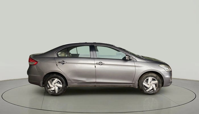 2015 Maruti Ciaz VXI, Petrol, Manual, 1,18,660 km, Right Side View