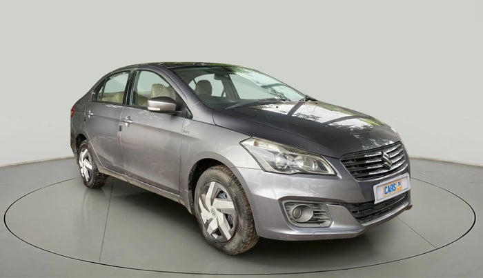 2015 Maruti Ciaz VXI, Petrol, Manual, 1,18,660 km, Right Front Diagonal