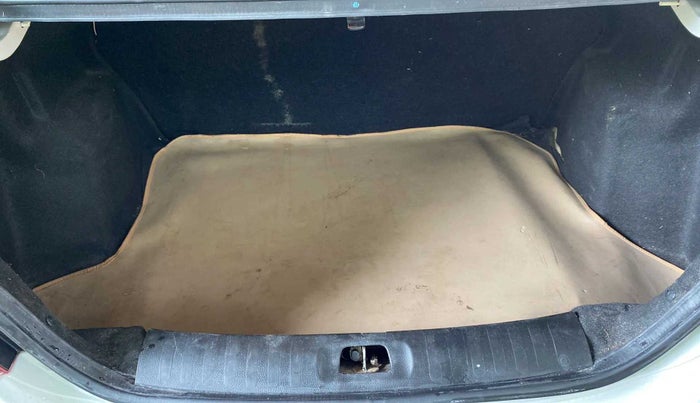 2015 Maruti Swift Dzire VDI, Diesel, Manual, 97,716 km, Boot Inside