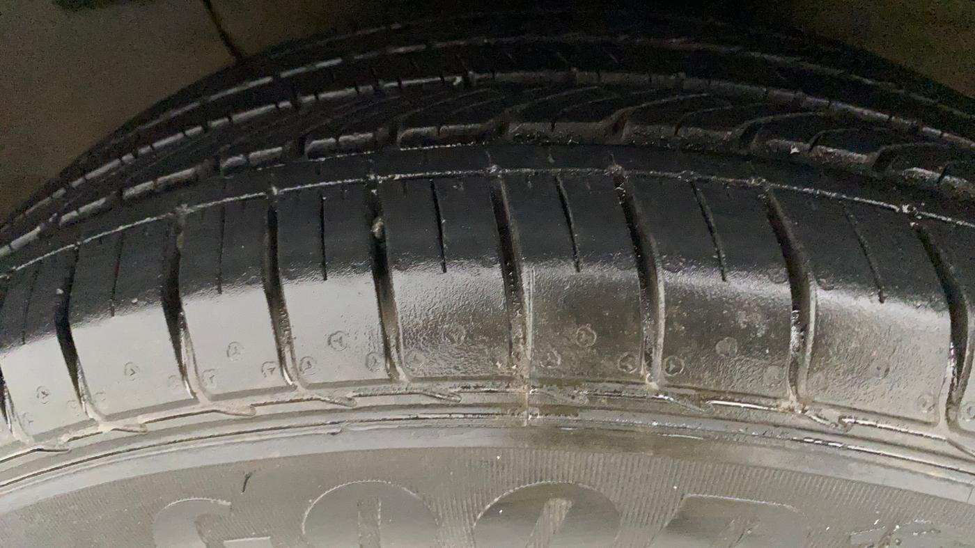 2019 Hyundai Creta SX 1.6 PETROL, Petrol, Manual, 43,499 km, Left Front Tyre Tread